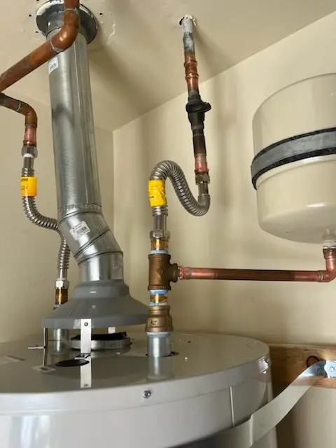 Water heater installation and plumbing repair in Lake St. Louis